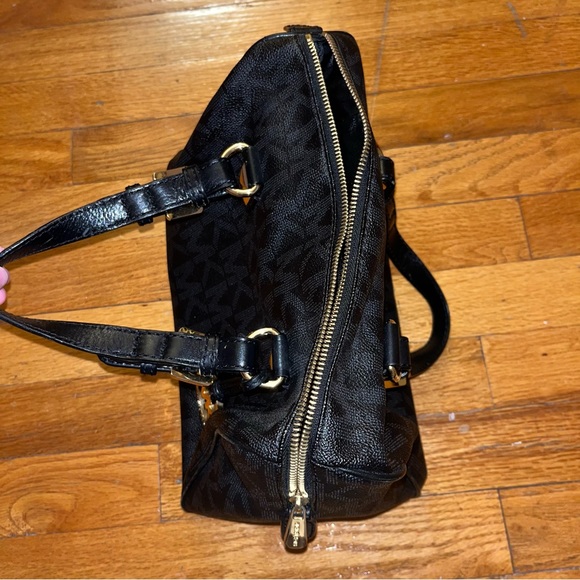 Michael Kors Handbag - Picture 11 of 15